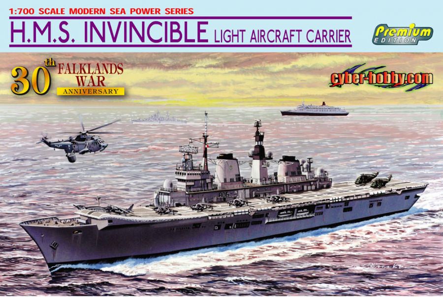 7128  флот  H.M.S. Invincible Light Aircraft Carrier  (1:700)