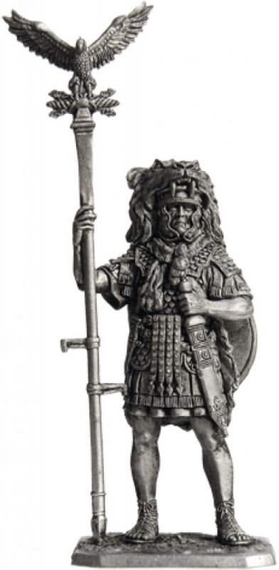 264 A  миниатюра  Аквилифер римского легиона, 1-2 вв. н.э.