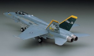 00438  авиация  F/A-18C Hornet (1:72)