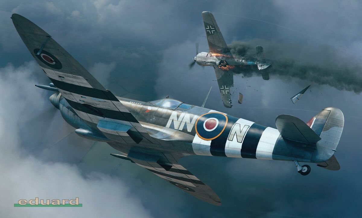 84183  авиация  Spitfire Mk.IXc  (1:48)