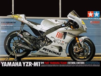 14120  автомобили и мотоциклы  Yamaha YZR-M1 2009 Fiat team  (1:12)