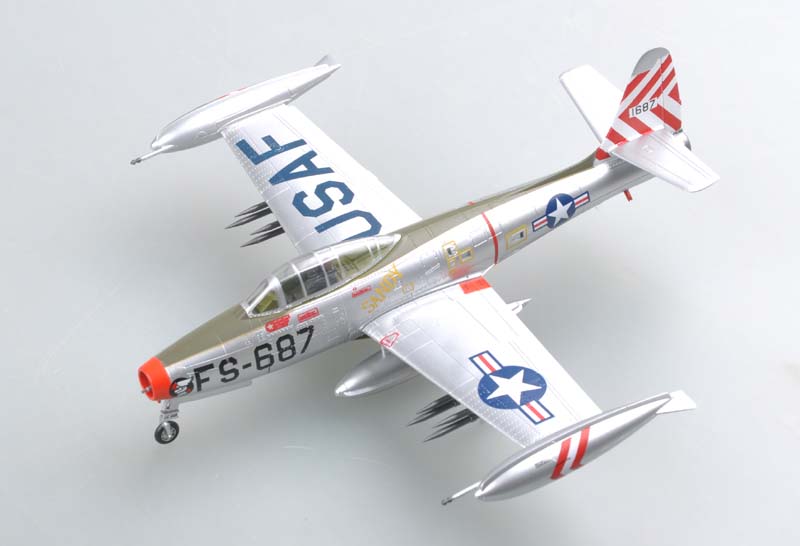 37108  авиация  F-84E, "SANDY", 9th FBS, 49th FBW, 1951 (1:72)