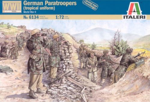 6134  фигуры  WWII-  German Paratroopers (Tropical uniform)    (1:72)